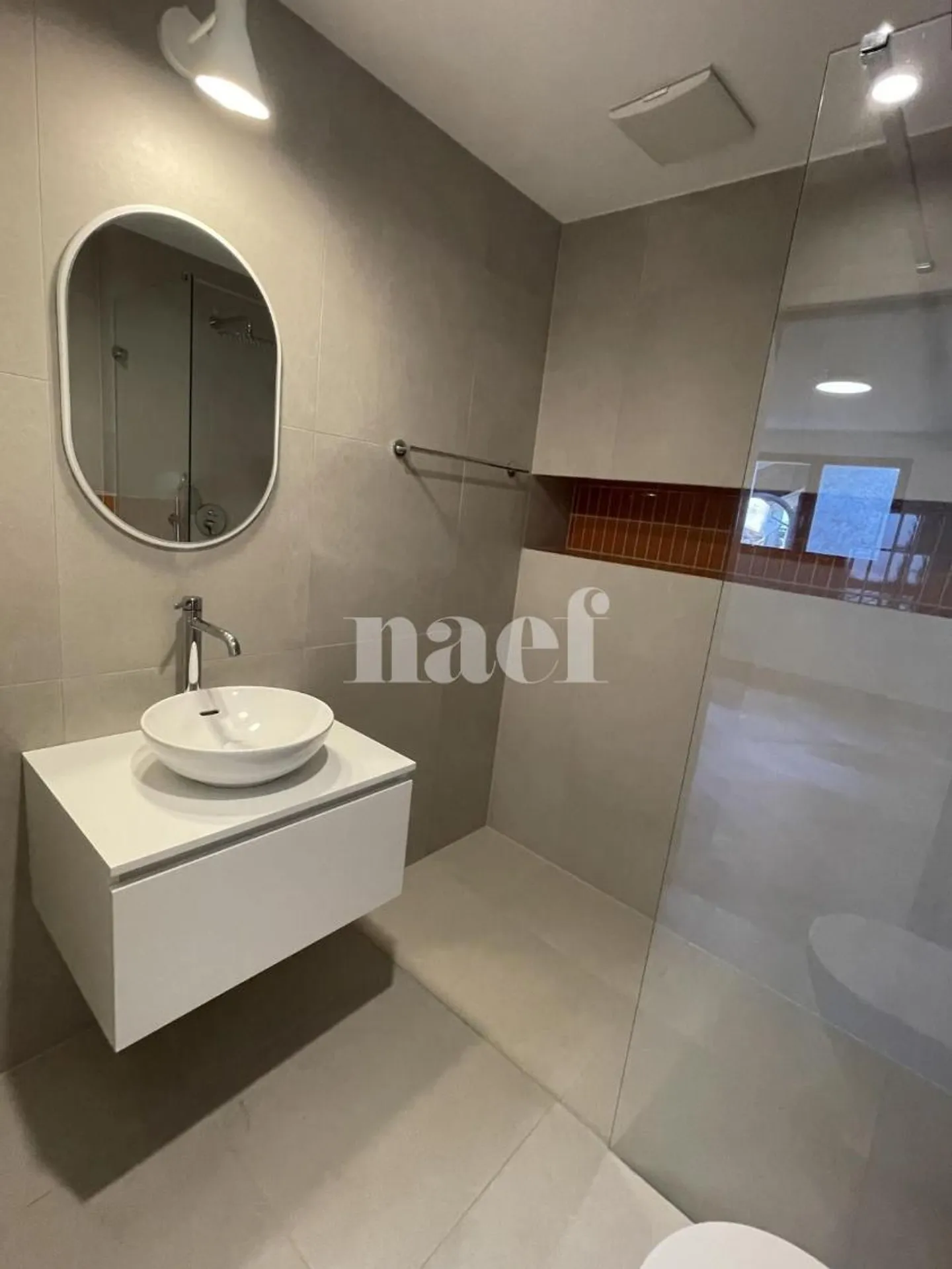 Im Herzen des Dorfes Etoy - Schönes modern renoviertes 4,5-Zimmer-Apartment im 1. Stock - Foto 9 von 13