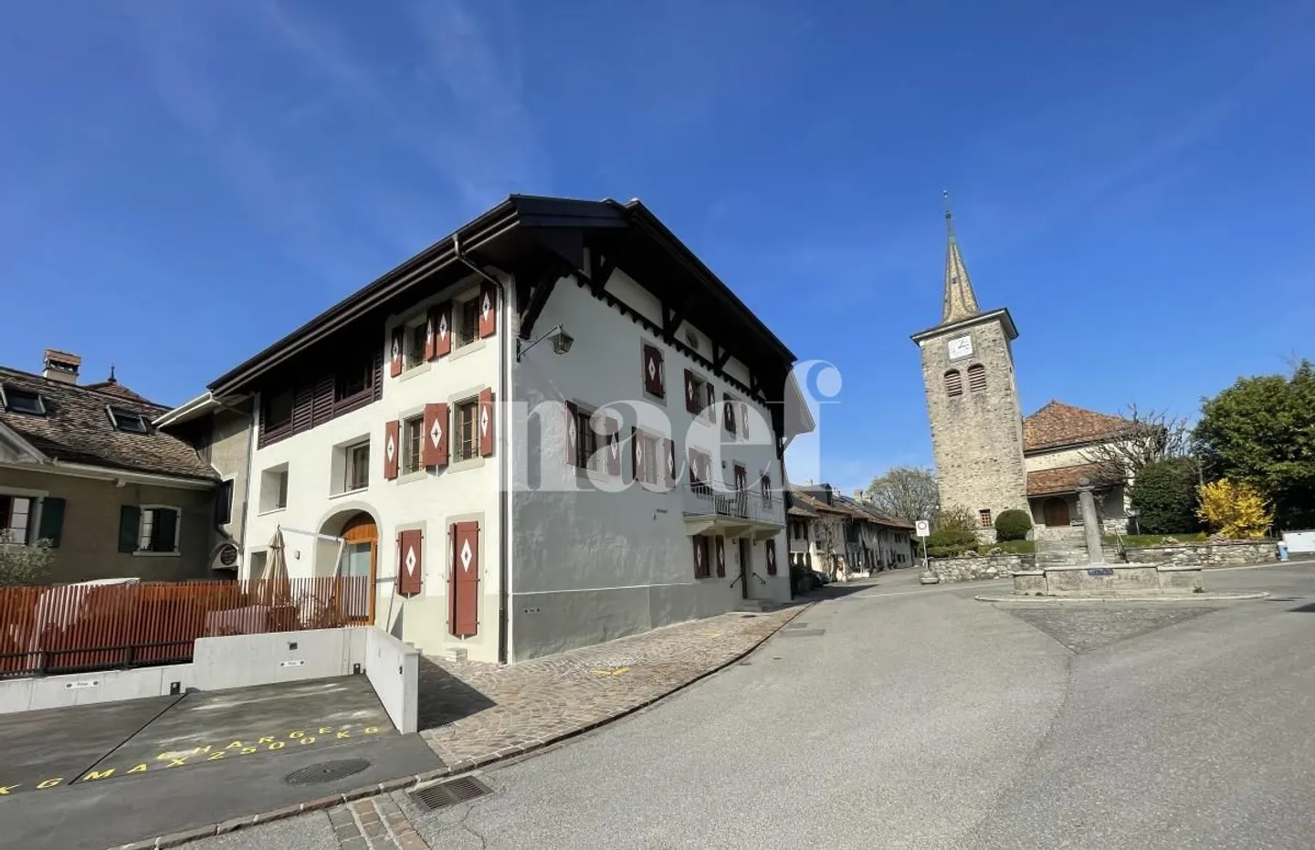 Im Herzen des Dorfes Etoy - Schönes modern renoviertes 4,5-Zimmer-Apartment im 1. Stock - Foto 10 von 13