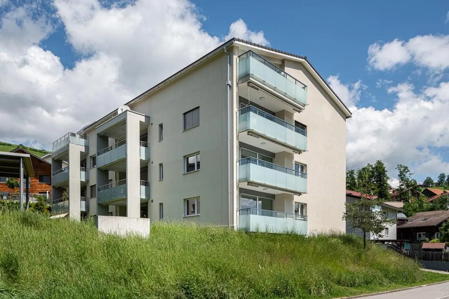 Charmante appartement sous les combles cherche résidents - Photo 1 sur 8