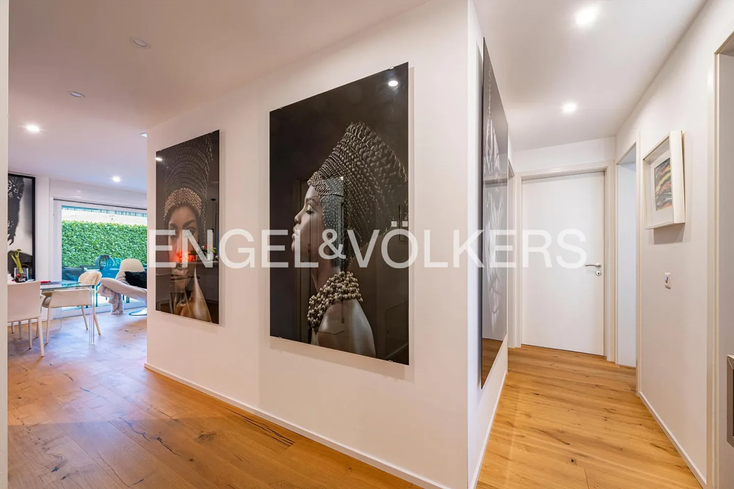 Ground floor apartment with garden flair (92) - Photo 5 of 13