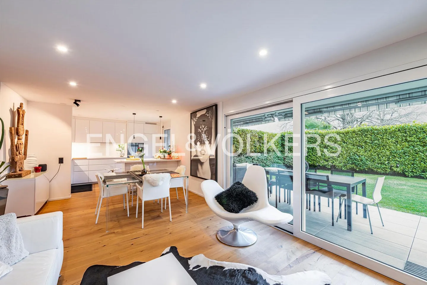 Ground floor apartment with garden flair (92) - Photo 1 of 13