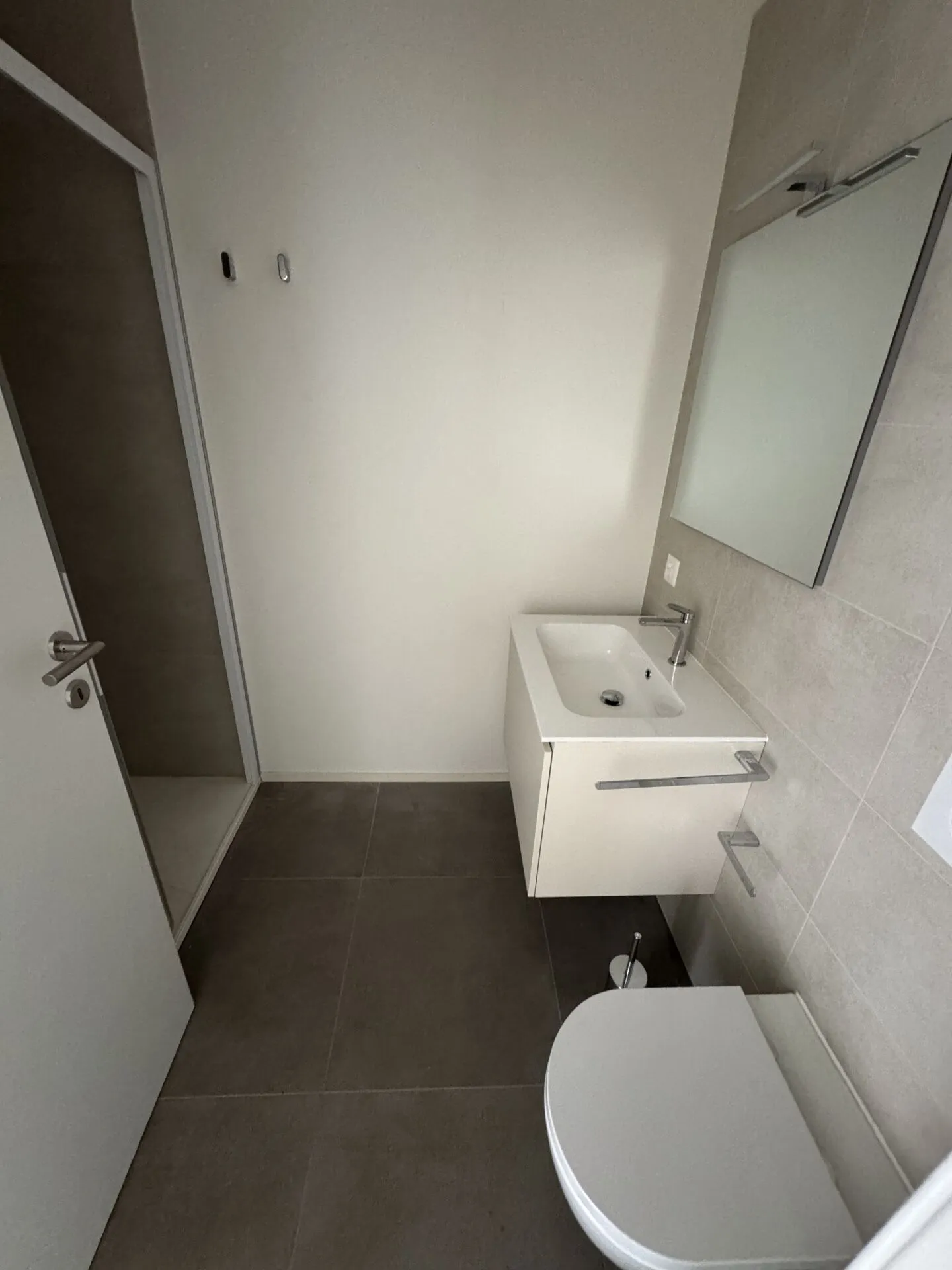 MONTEGGIO 3.5 | Miete 1'320 | Nebenkosten 180 | Parkplatz 100 - Foto 9 von 11