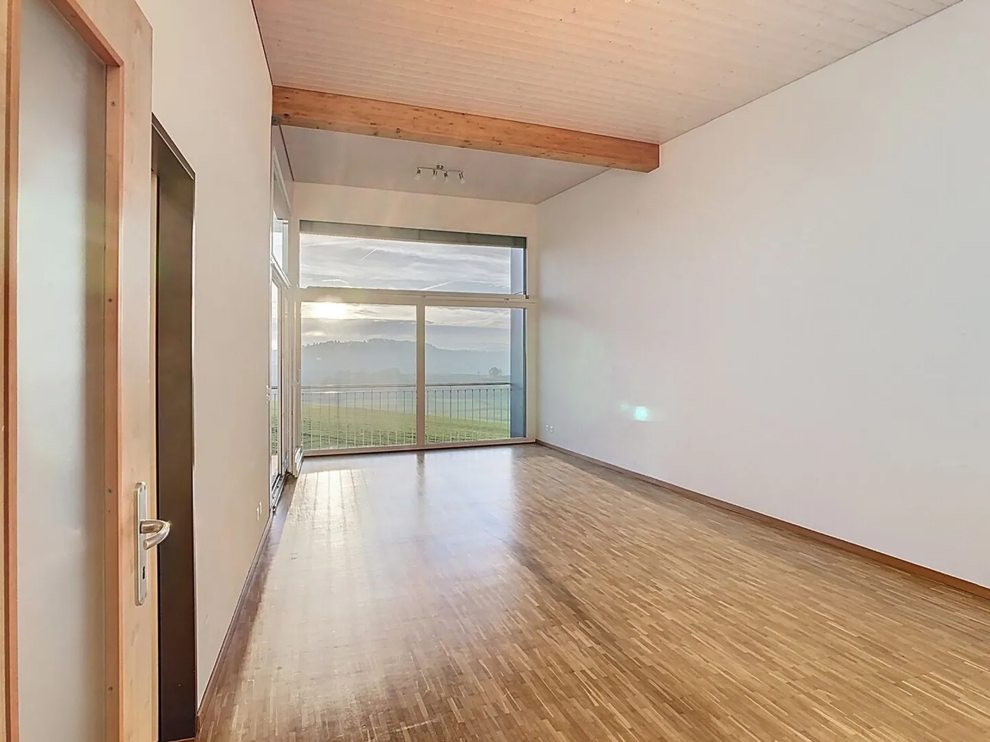 «CHARMANTE 3.5 ZIMMER WOHNUNG» - Foto 1 von 13