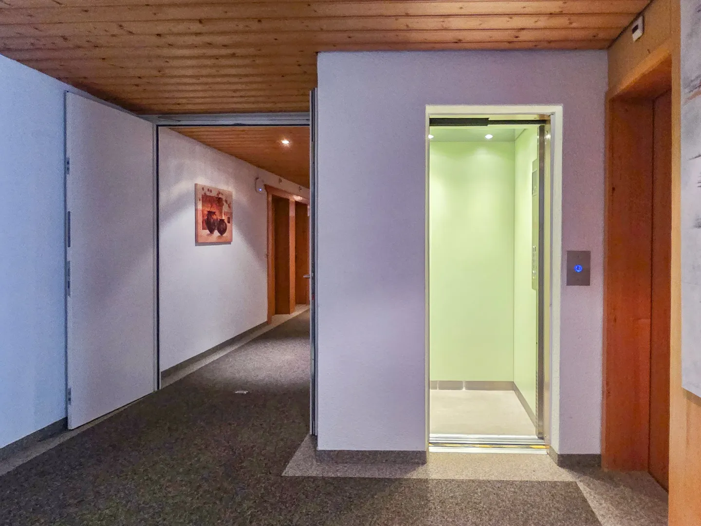 Charmante Dachwohnung - Foto 2 von 10
