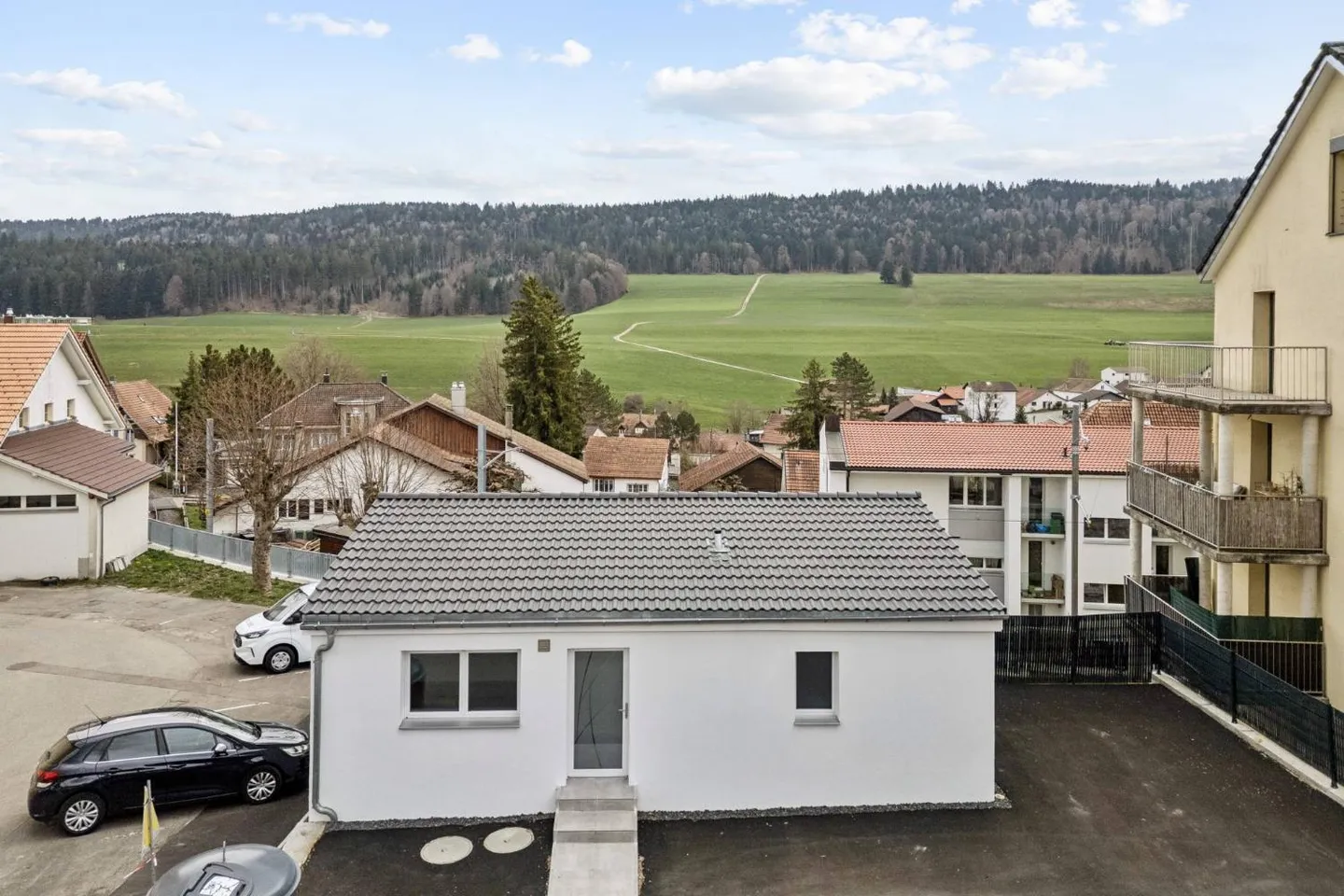 The Accessibility of Excellence: Your New Villa from CHF 800.- per Month - Photo 5 of 13