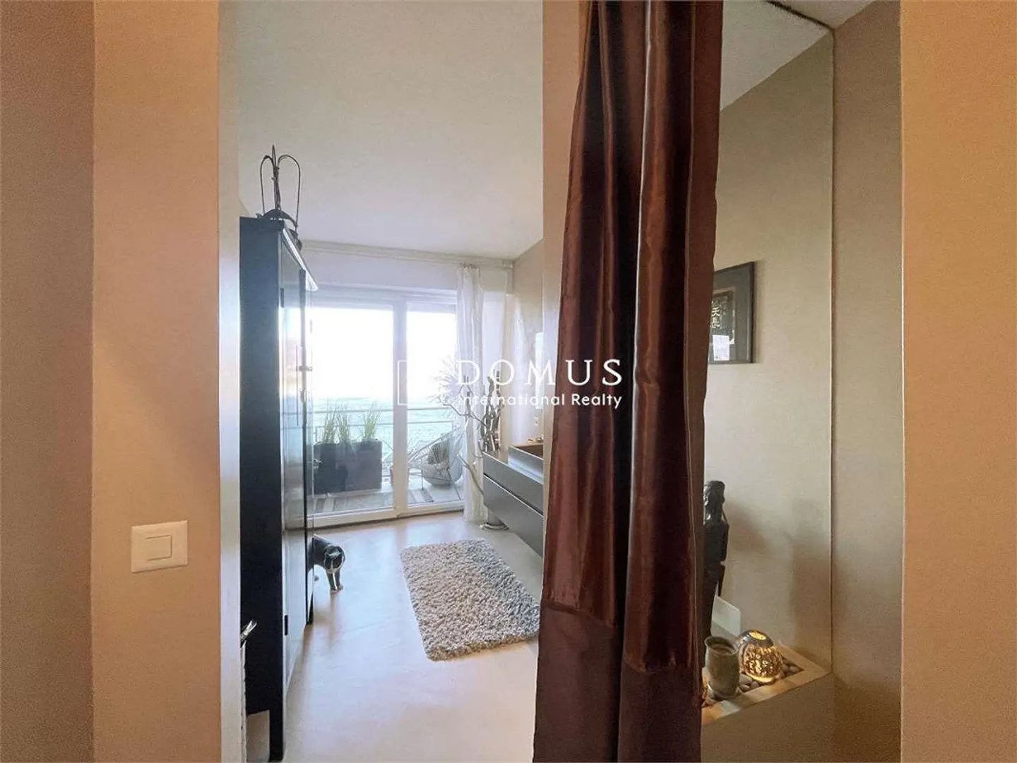 3.5 pièces avec piscine et vue imprenable sur le lac - Photo 9 sur 13
