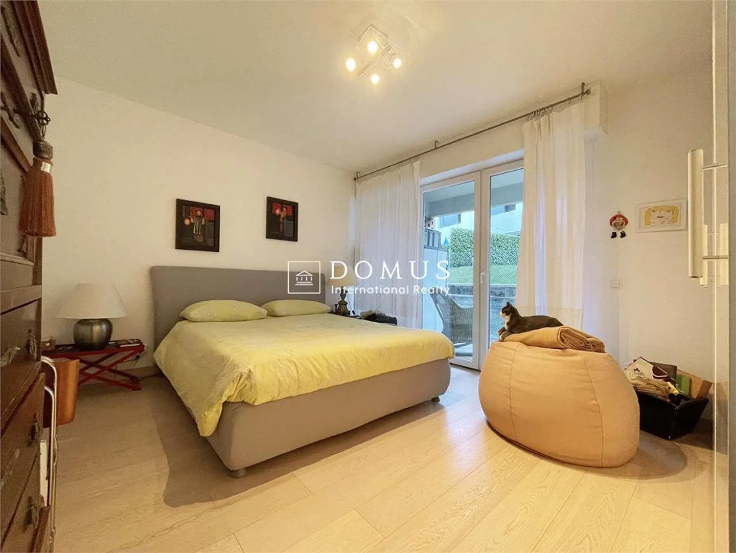 3.5 pièces avec piscine et vue imprenable sur le lac - Photo 13 sur 13