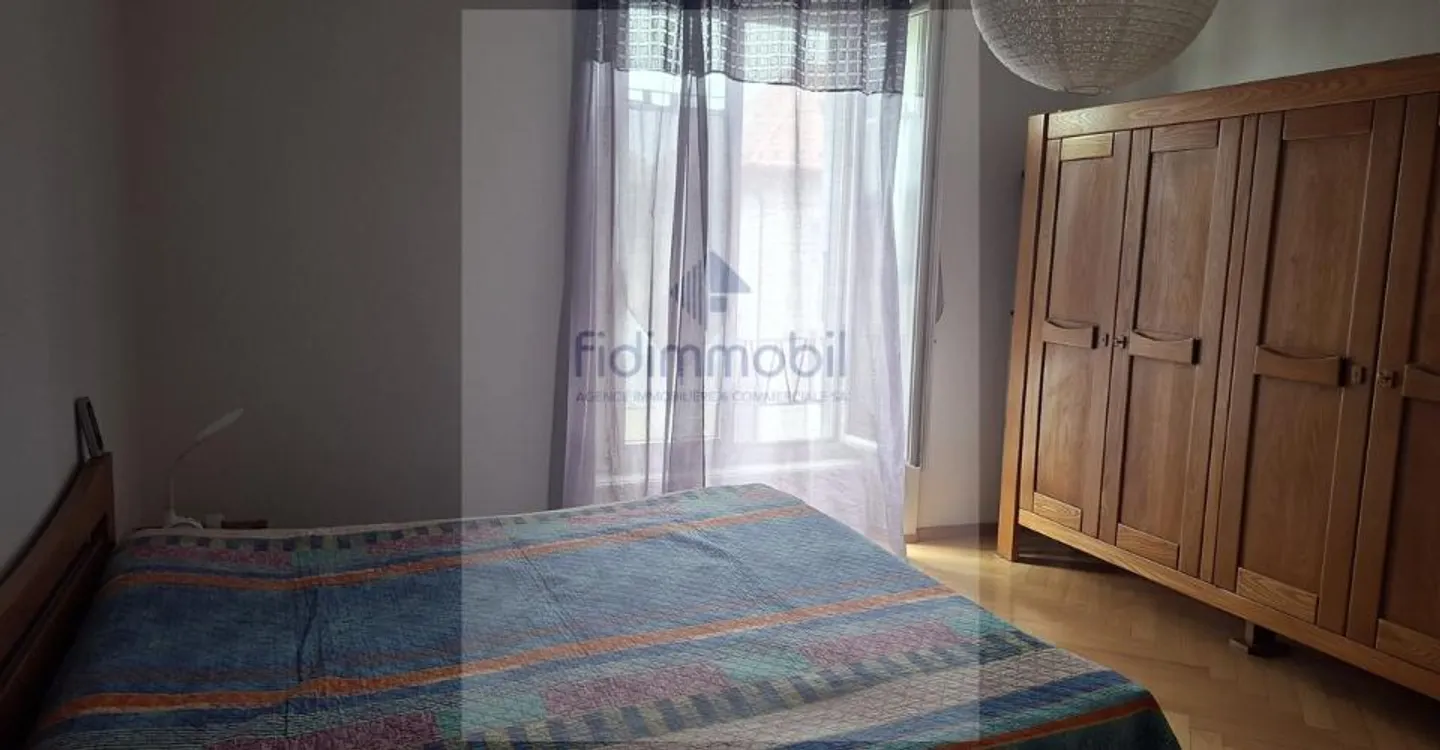 Charmant Appartement 2 Pièces - Photo 2 sur 7