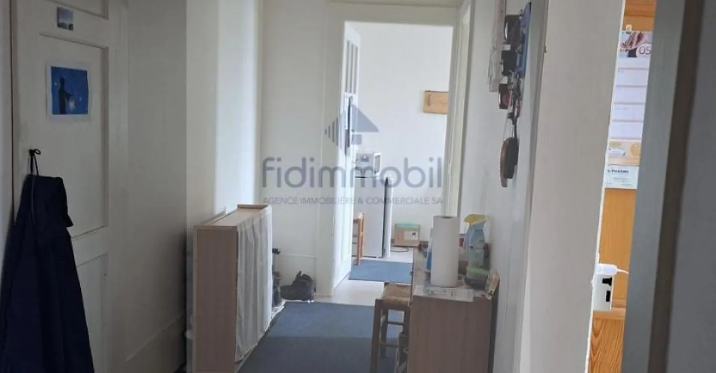 Charmant Appartement 2 Pièces - Photo 3 sur 7
