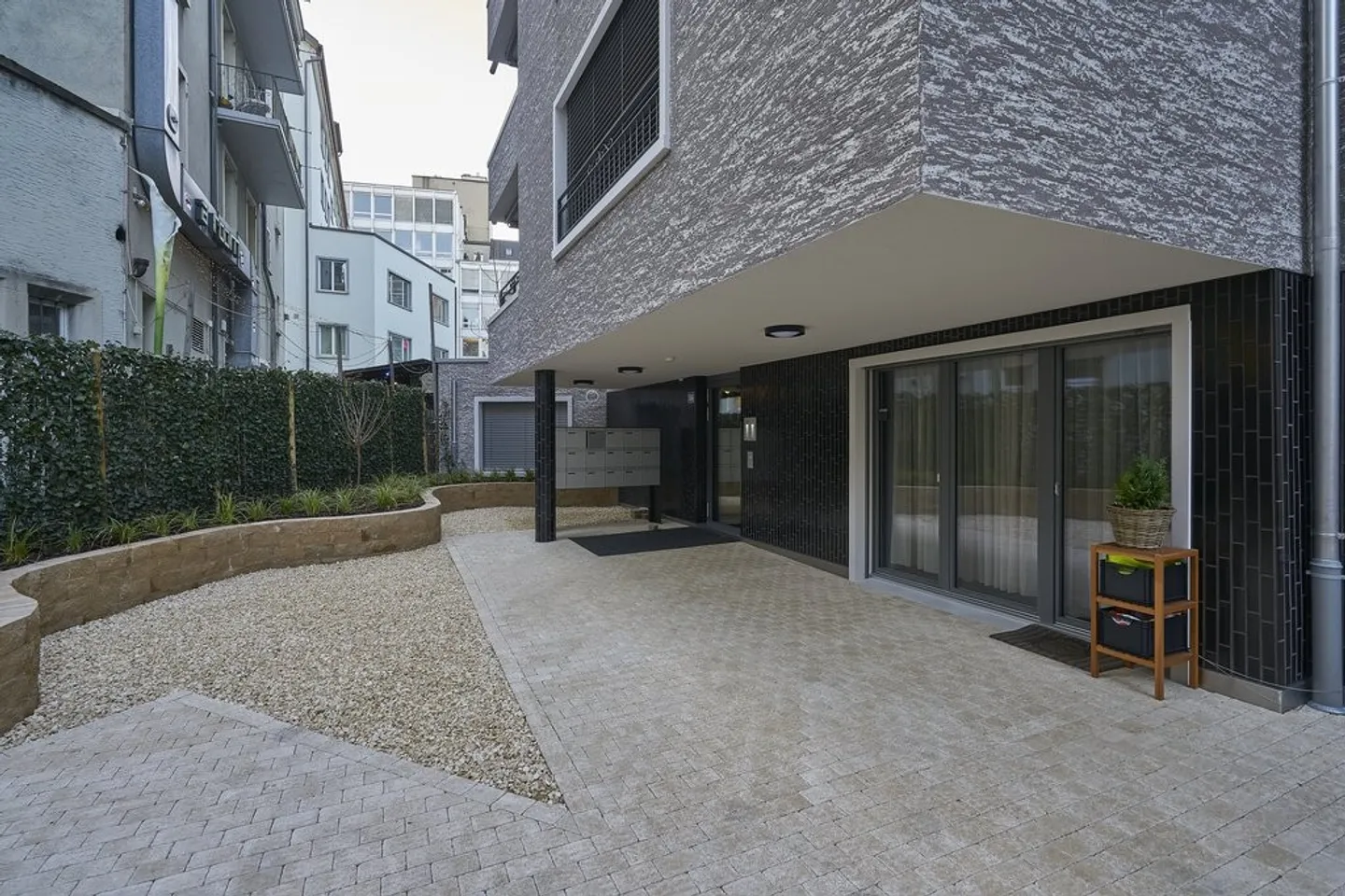 Modernes Apartment in Zürich - Foto 1 von 8