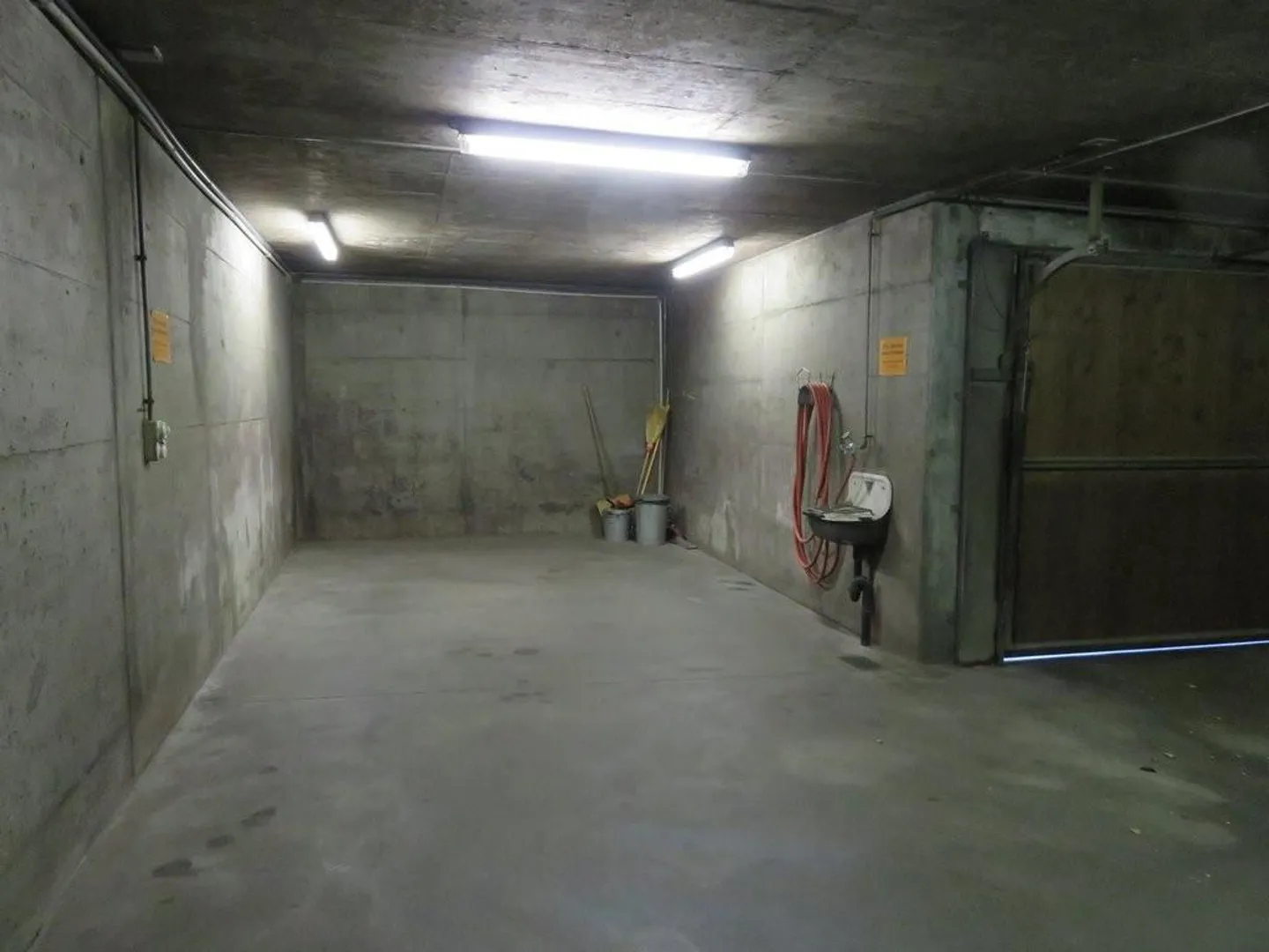 Einstellplätze mit und ohne Ladestationen im Liebefeld-Steinhölzli - Foto 3 von 4