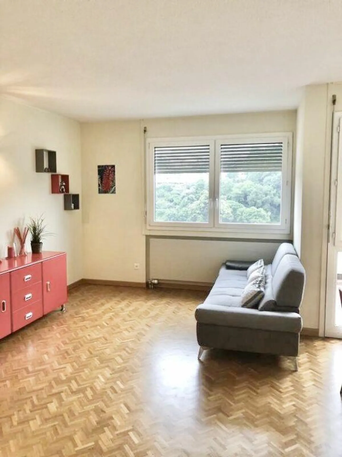 Lugano, Pazzallo: Appartamento luminoso con terrazza e parcheggio, 4,5 camere - Foto 9 di 10