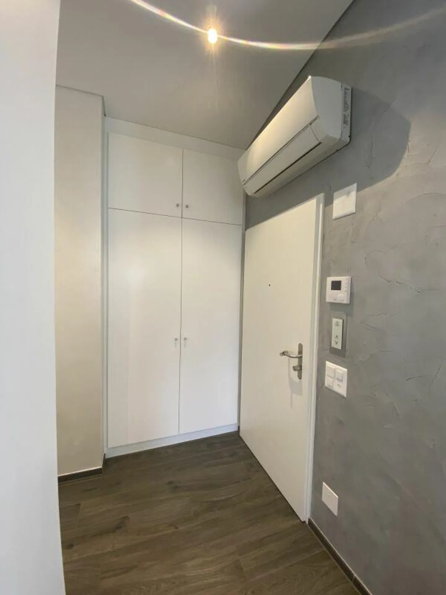 VENDESI A TENERO - Splendido attico con terrazzo privato di 92 m² - Foto 6 von 25