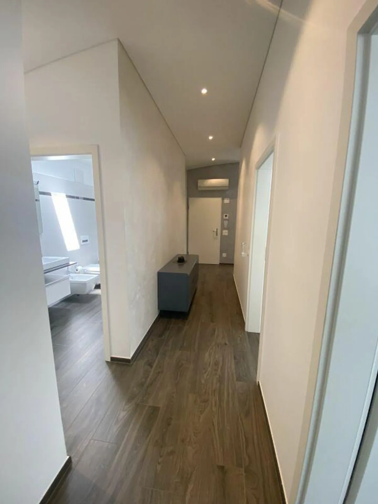 VENDESI A TENERO - Splendido attico con terrazzo privato di 92 m² - Foto 15 von 25