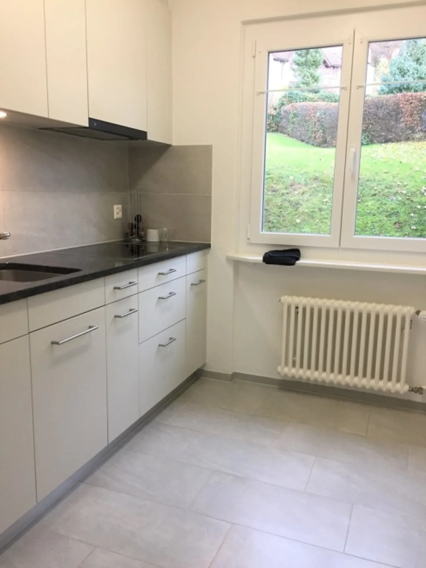 Zone résidentielle populaire et calme - avec balcon !! - Photo 4 sur 8