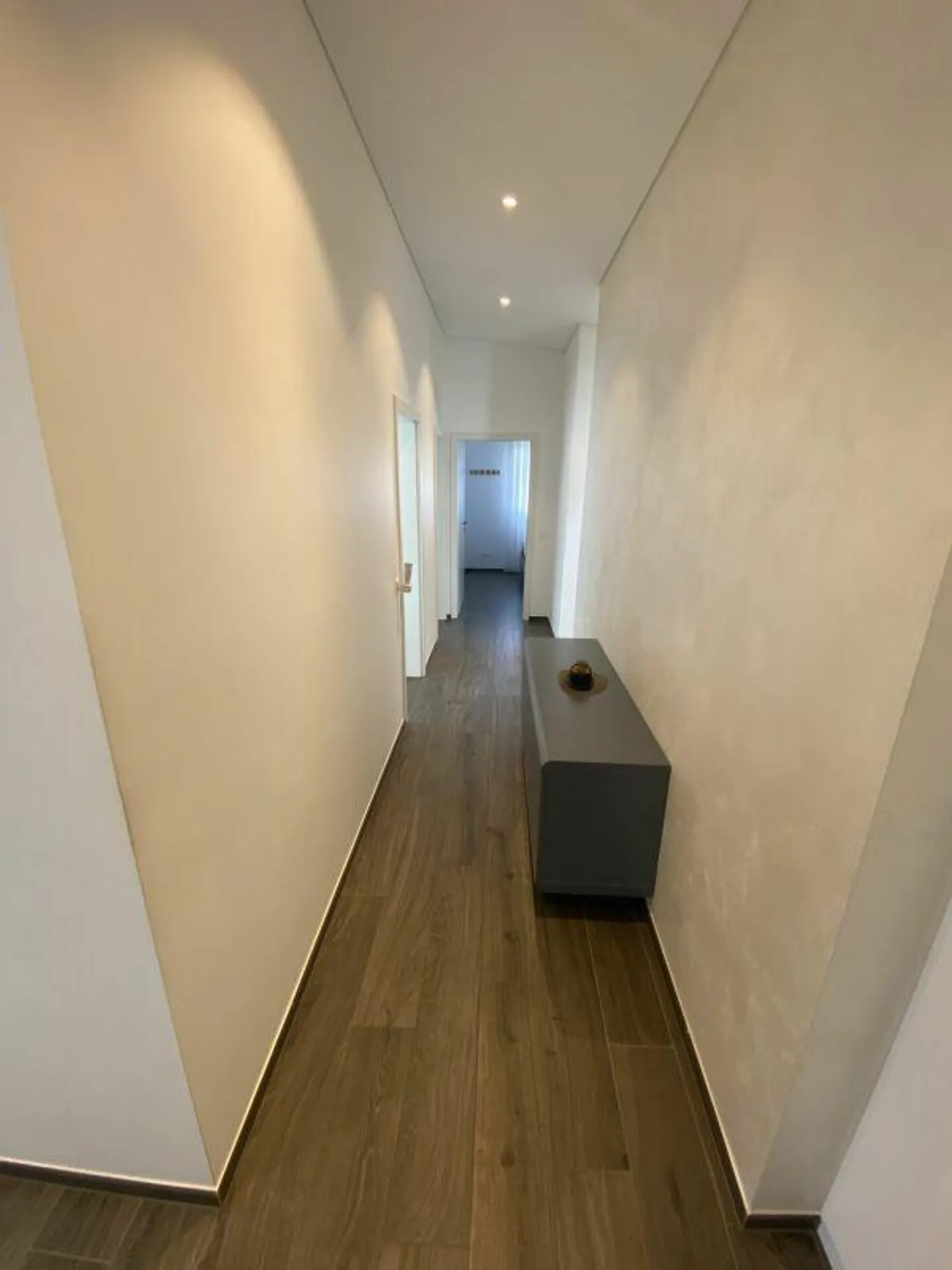 VENDESI A TENERO - Splendido attico con terrazzo privato di 92 m² - Foto 16 von 25