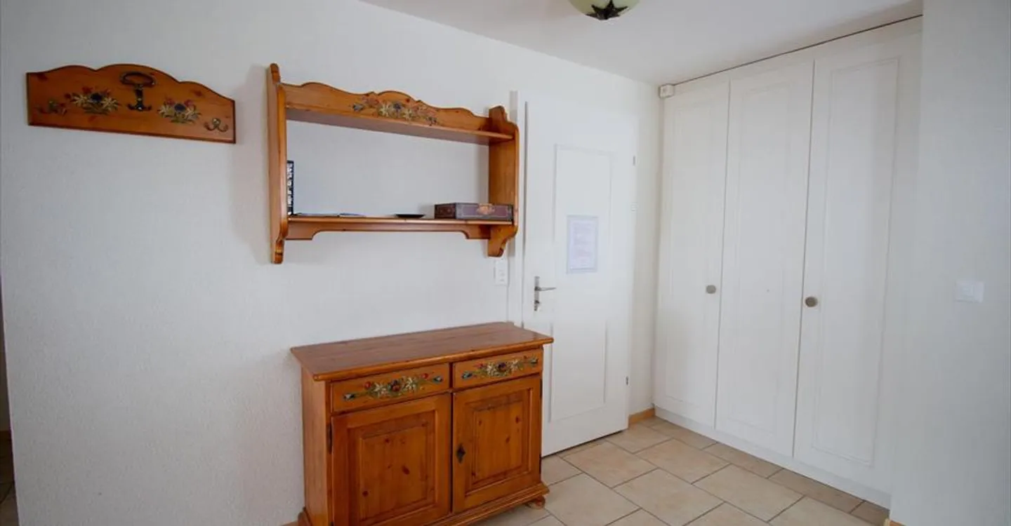 Cozy 1.5 Room Apartment - Photo 2 of 11