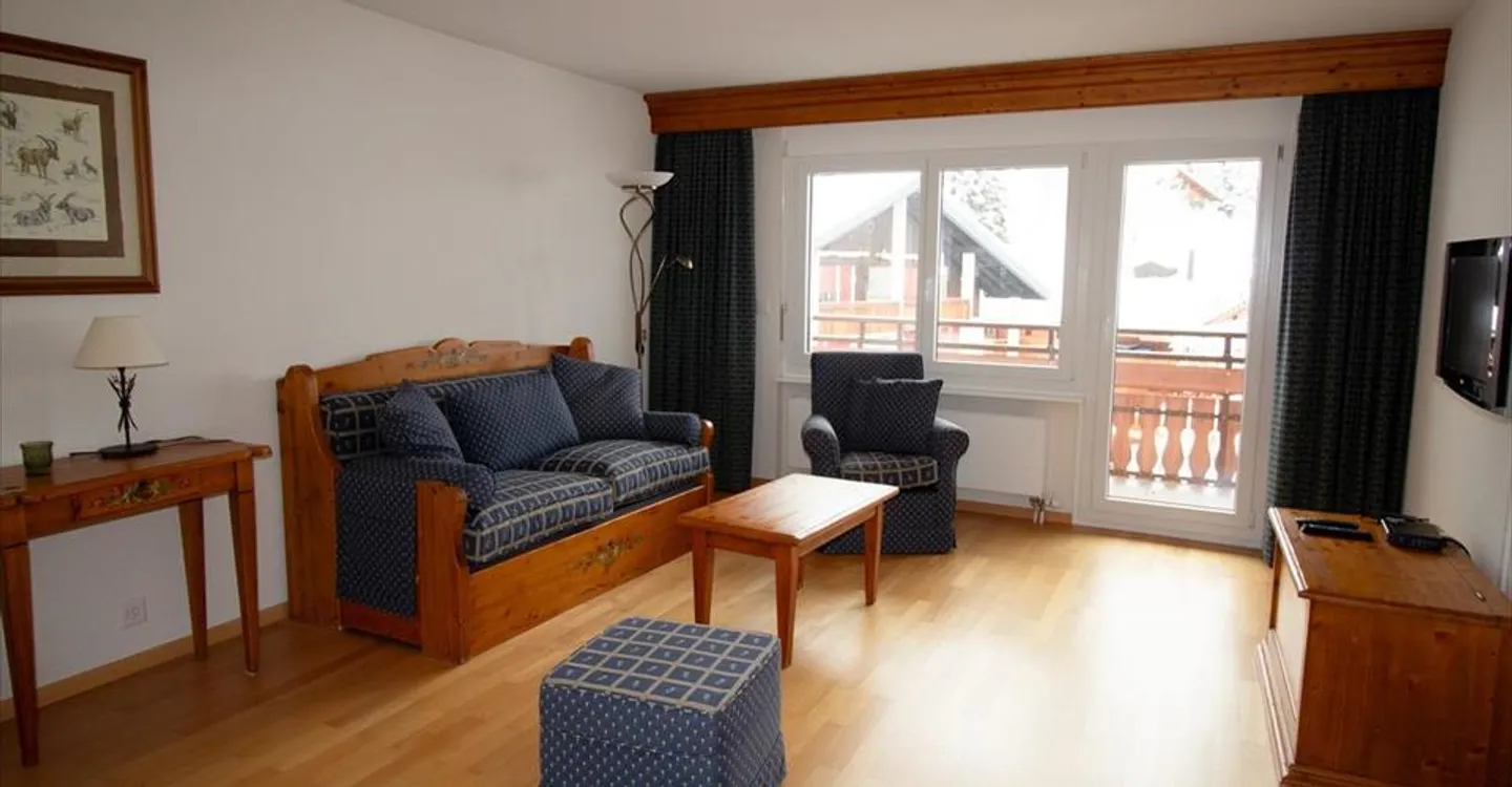 Cozy 1.5 Room Apartment - Photo 3 of 11