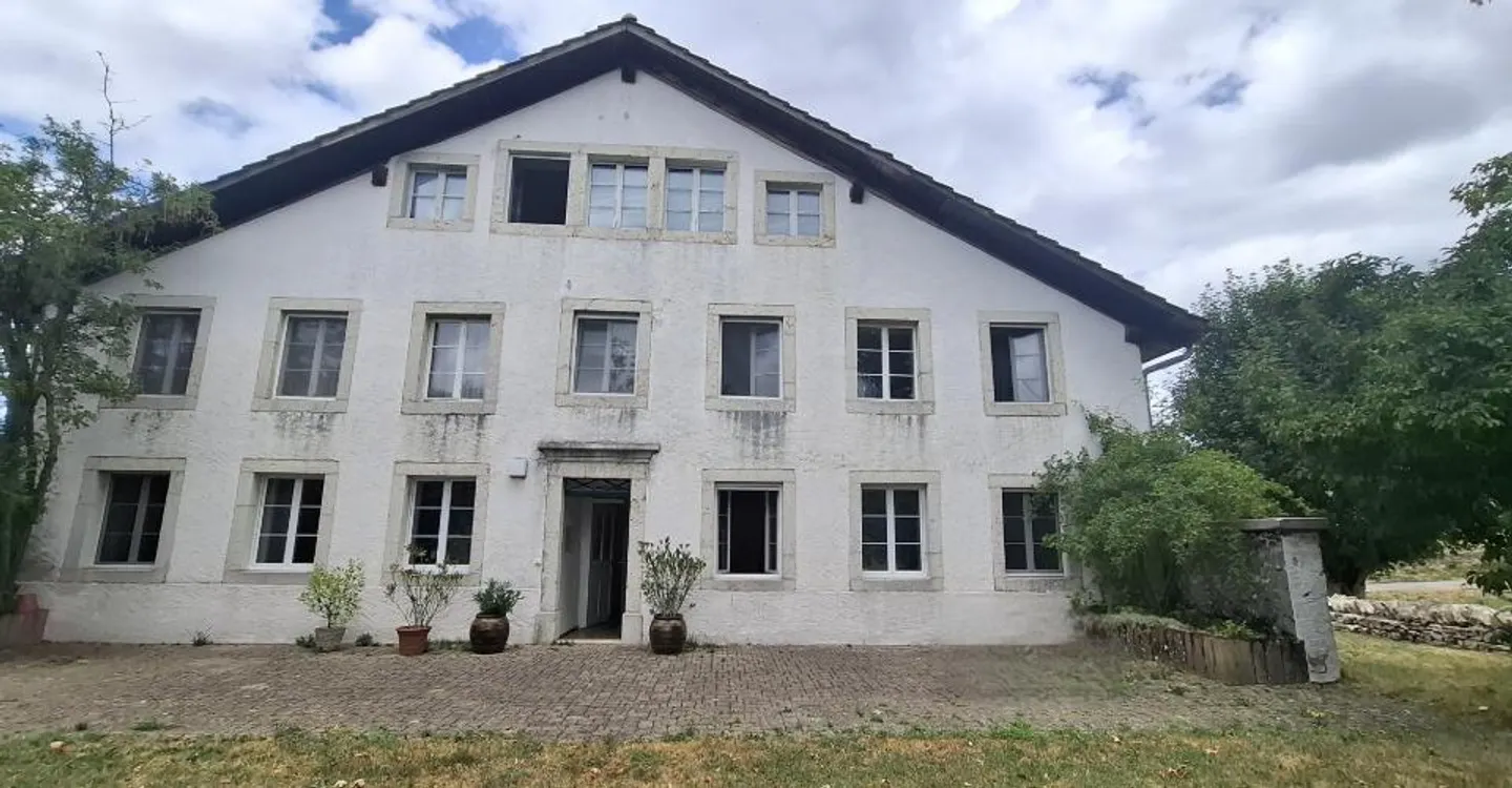 Bell'appartamento con vista libera - Foto 1 di 10