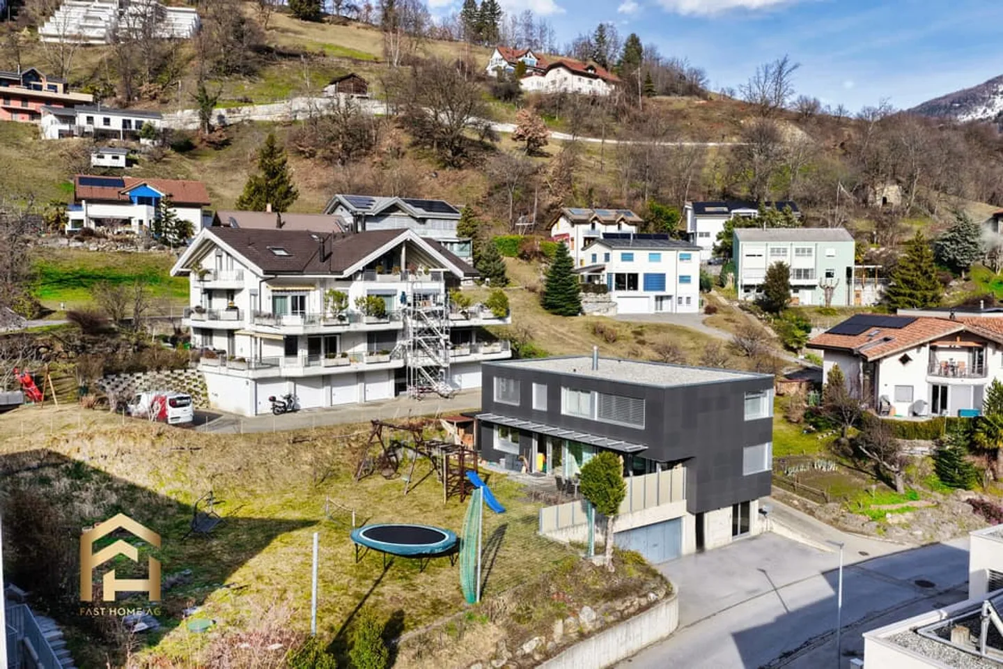 Modern Single-Family Home with Spacious Garden and Great Mountain View - Photo 1 of 13