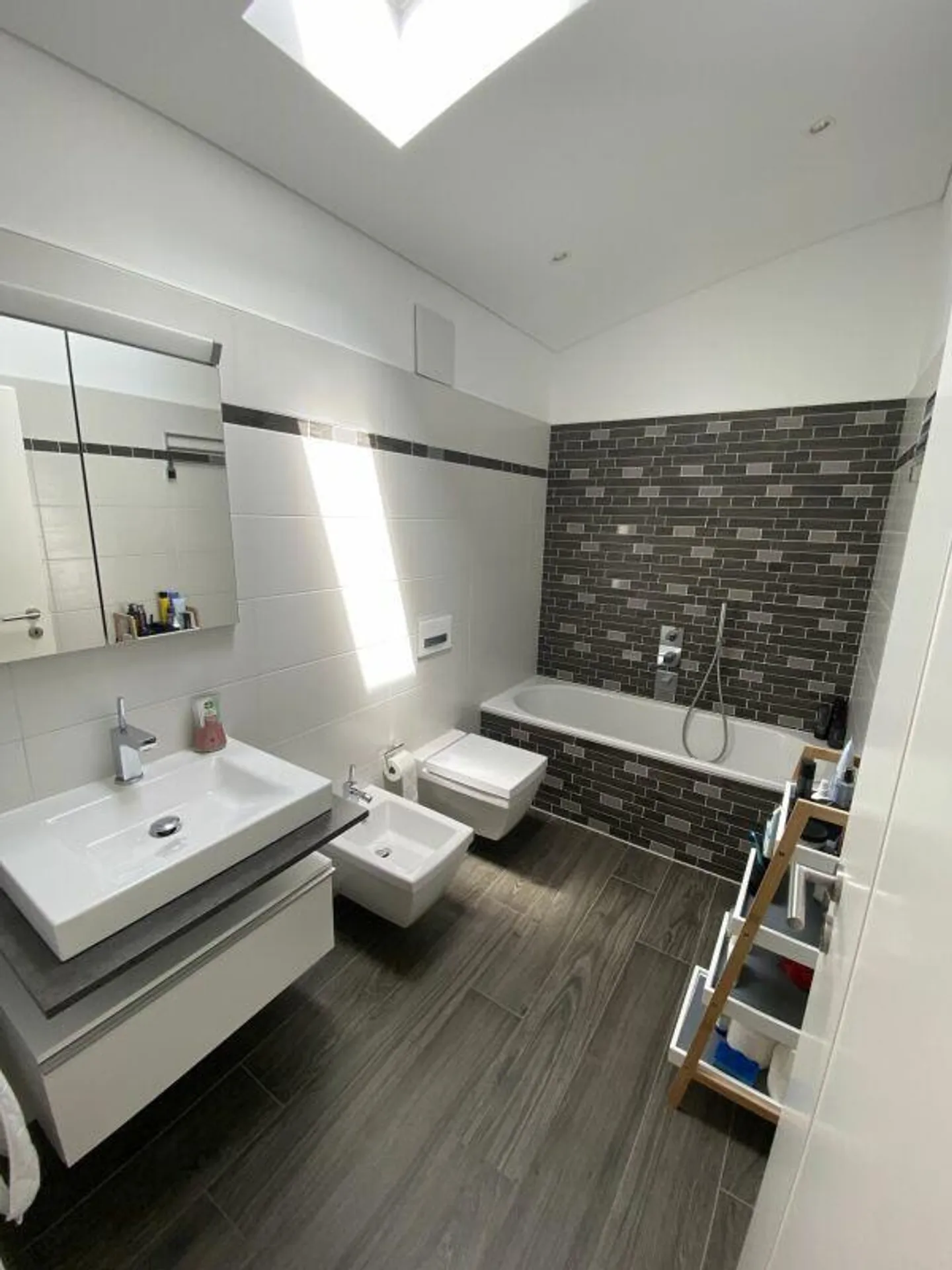 VENDESI A TENERO - Splendido attico con terrazzo privato di 92 m² - Foto 22 von 25