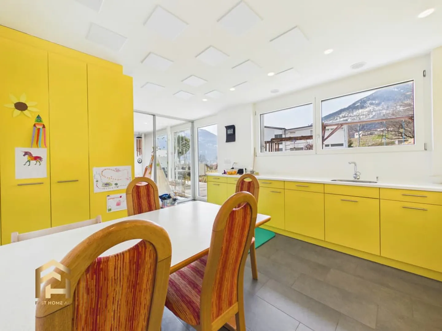 Modern Single-Family Home with Spacious Garden and Great Mountain View - Photo 5 of 13