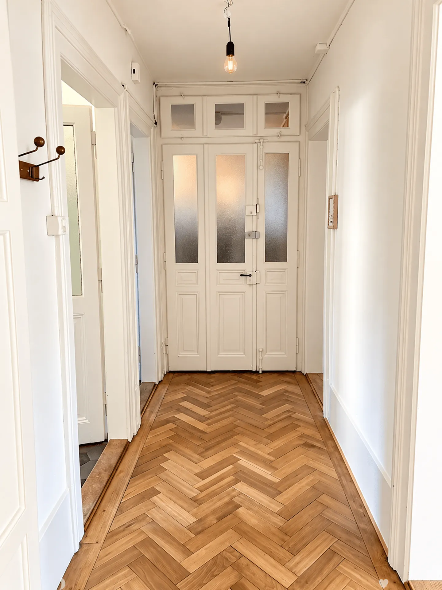 Living at the Lower Quai - Photo 2 of 11
