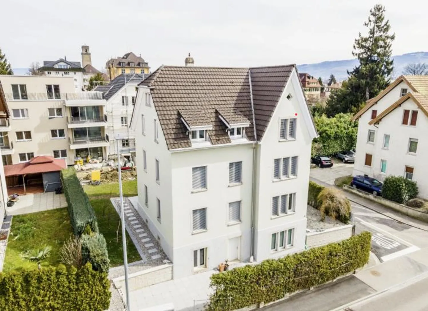 Appartement lumineux et moderne de 4,5 pièces à louer - Photo 1 sur 6