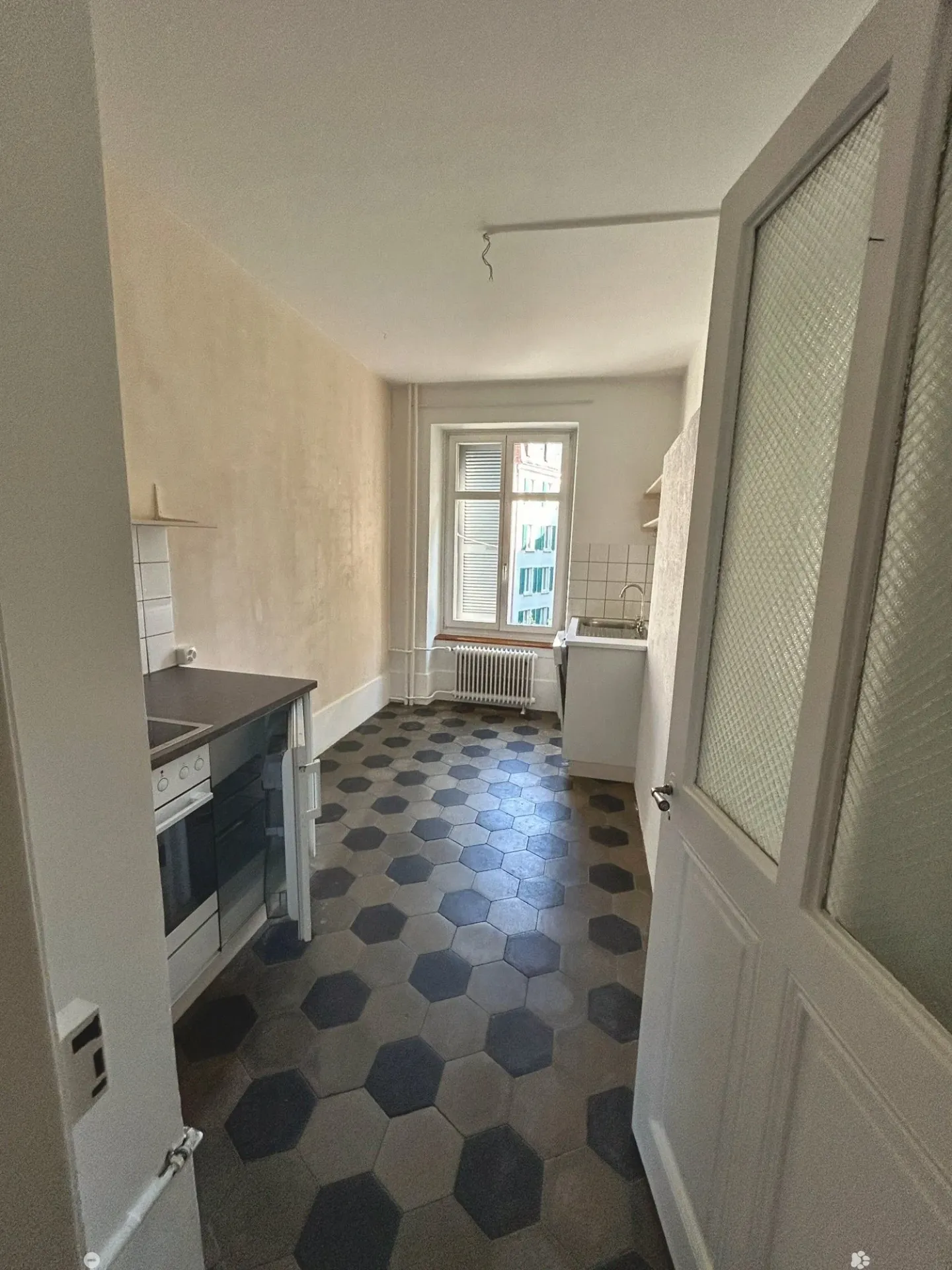 Living at the Lower Quai - Photo 7 of 11