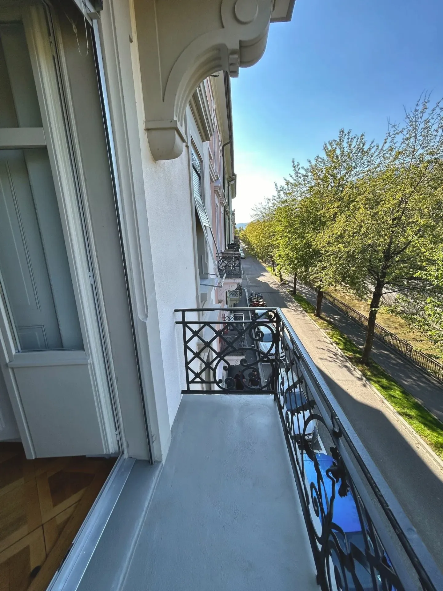 Living at the Lower Quai - Photo 11 of 11