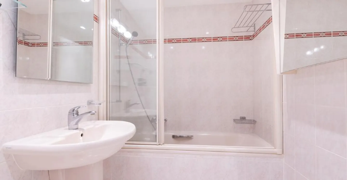 Renovated Apartment in Crans - Photo 10 of 11