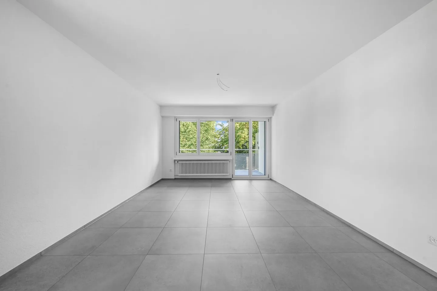 Appartement attrayant de 2,5 pièces au 2ème étage - Photo 2 sur 5