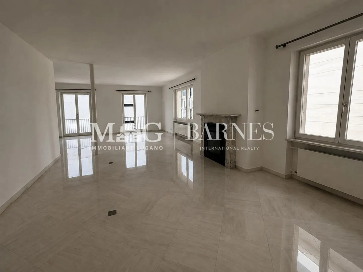 Luxuriöse neue Wohnung zur Miete in Lugano, 3,5 Zimmer & 170 m². - Foto 2 von 6