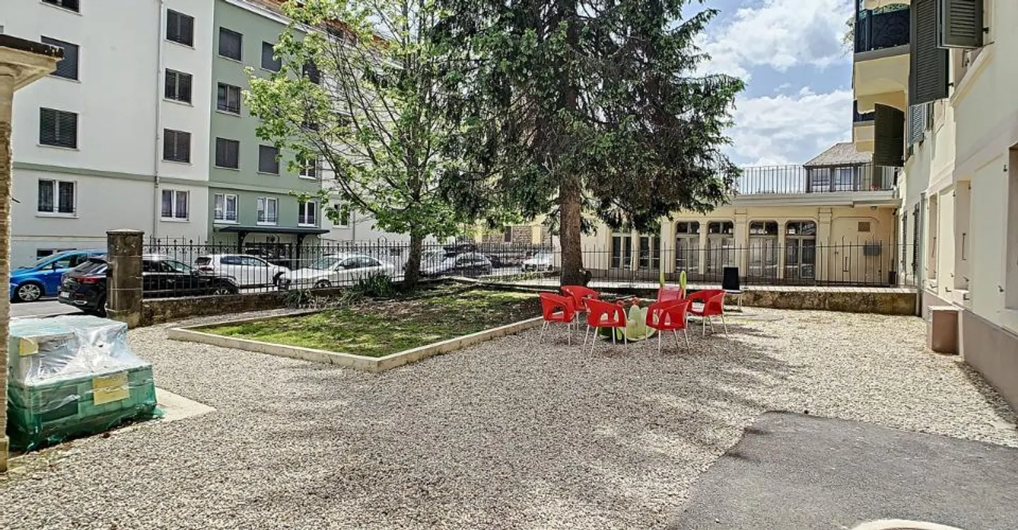 Deux Immeubles Locatifs à La Chaux-de-Fonds - Photo 3 sur 10
