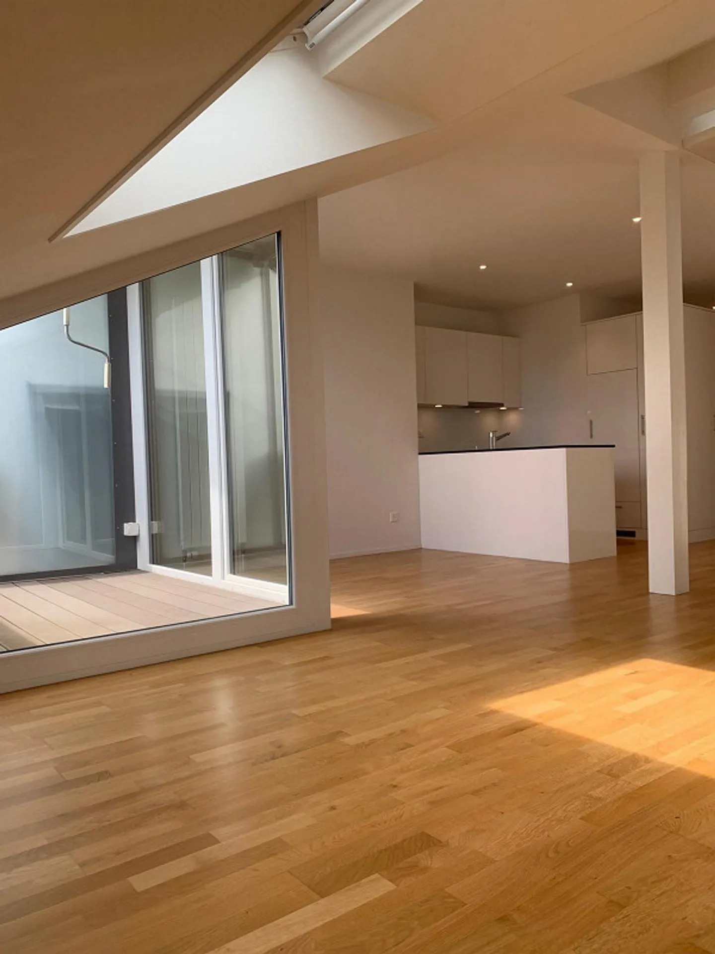 Appartement sous les combles de 2,5 pièces dans le quartier de Wankdorf avec cheminée - Photo 7 sur 13