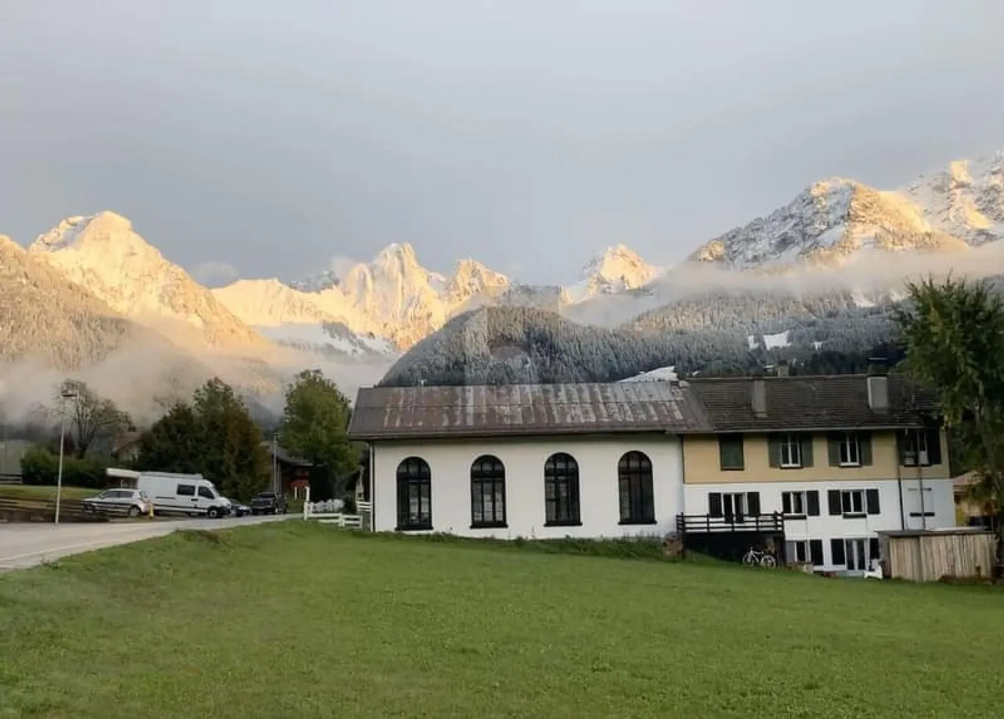 MOLTO SPAZIO CON UN FLAIR ARTISTICO - Foto 2 di 6