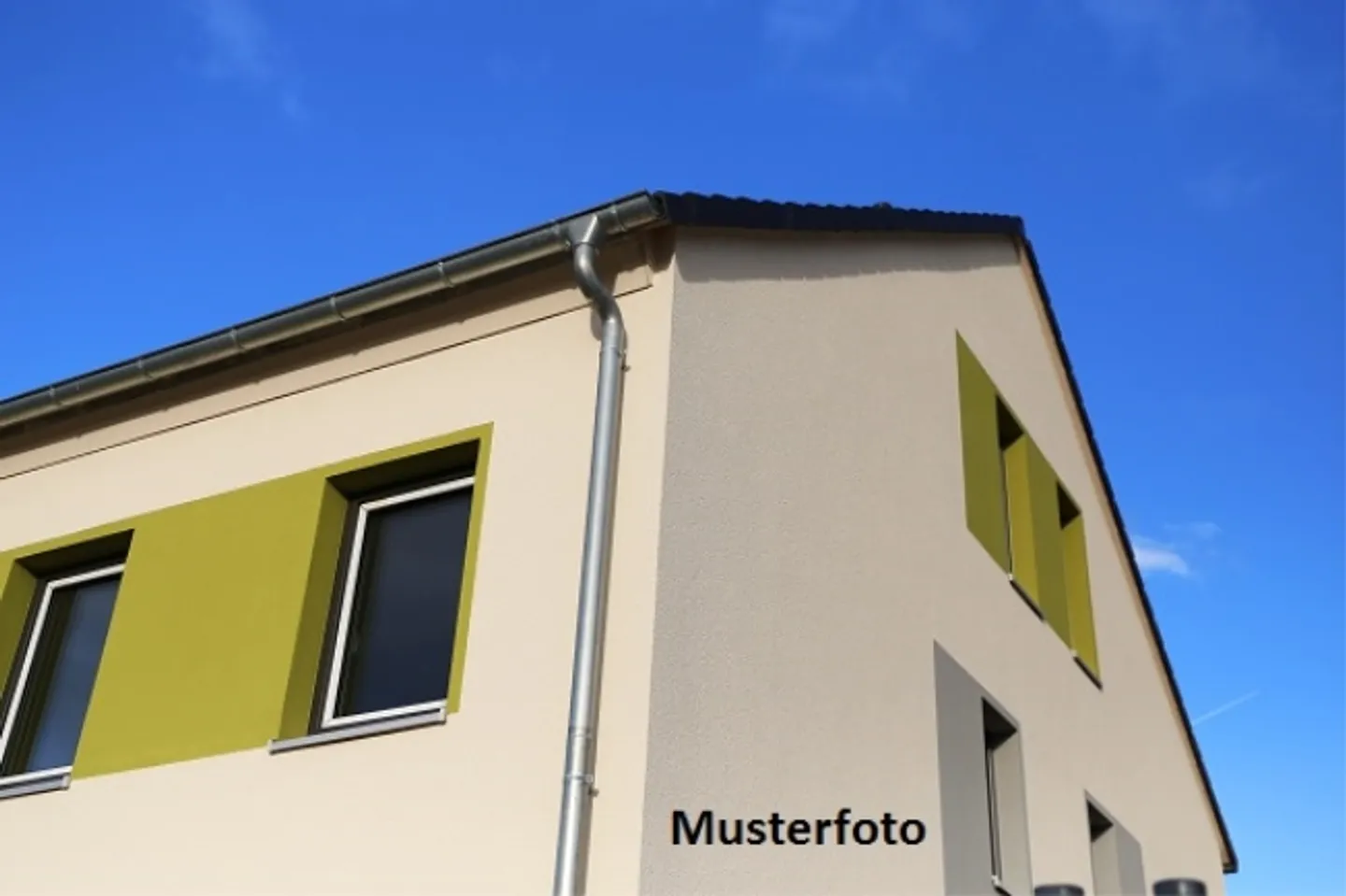*Edificio residenziale composto da 3 unità* - Foto 1 di 1
