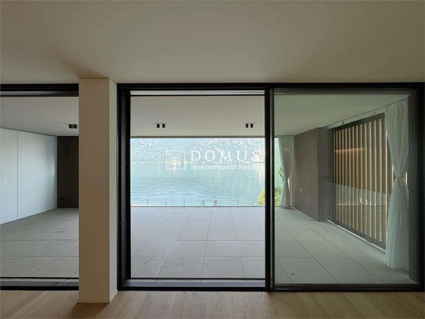 Last 5.5 rooms by the lake - Photo 2 of 13