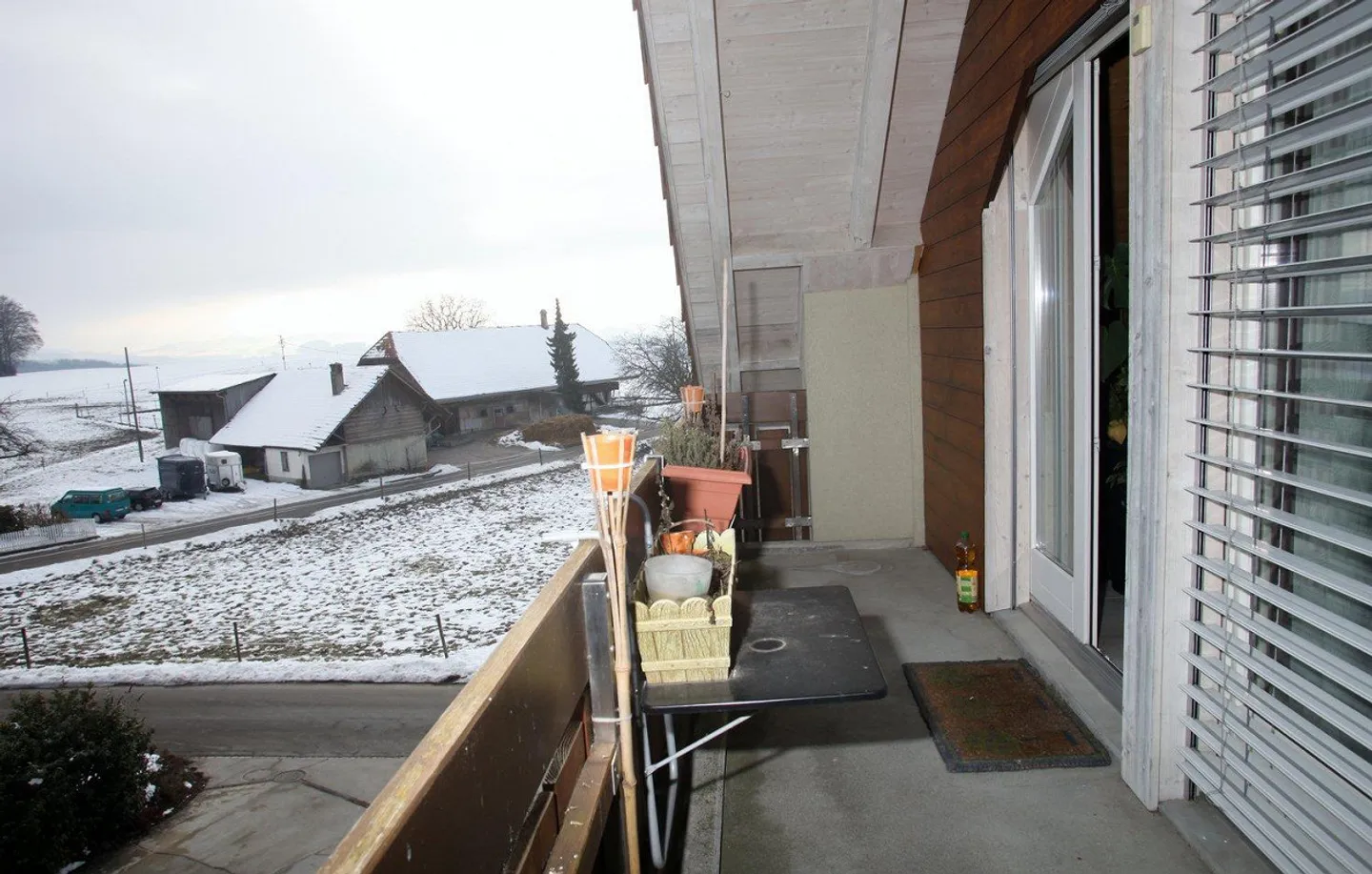 1.5-Room Attic Apartment with Fireplace and Stunning Mountain View - Photo 7 of 7