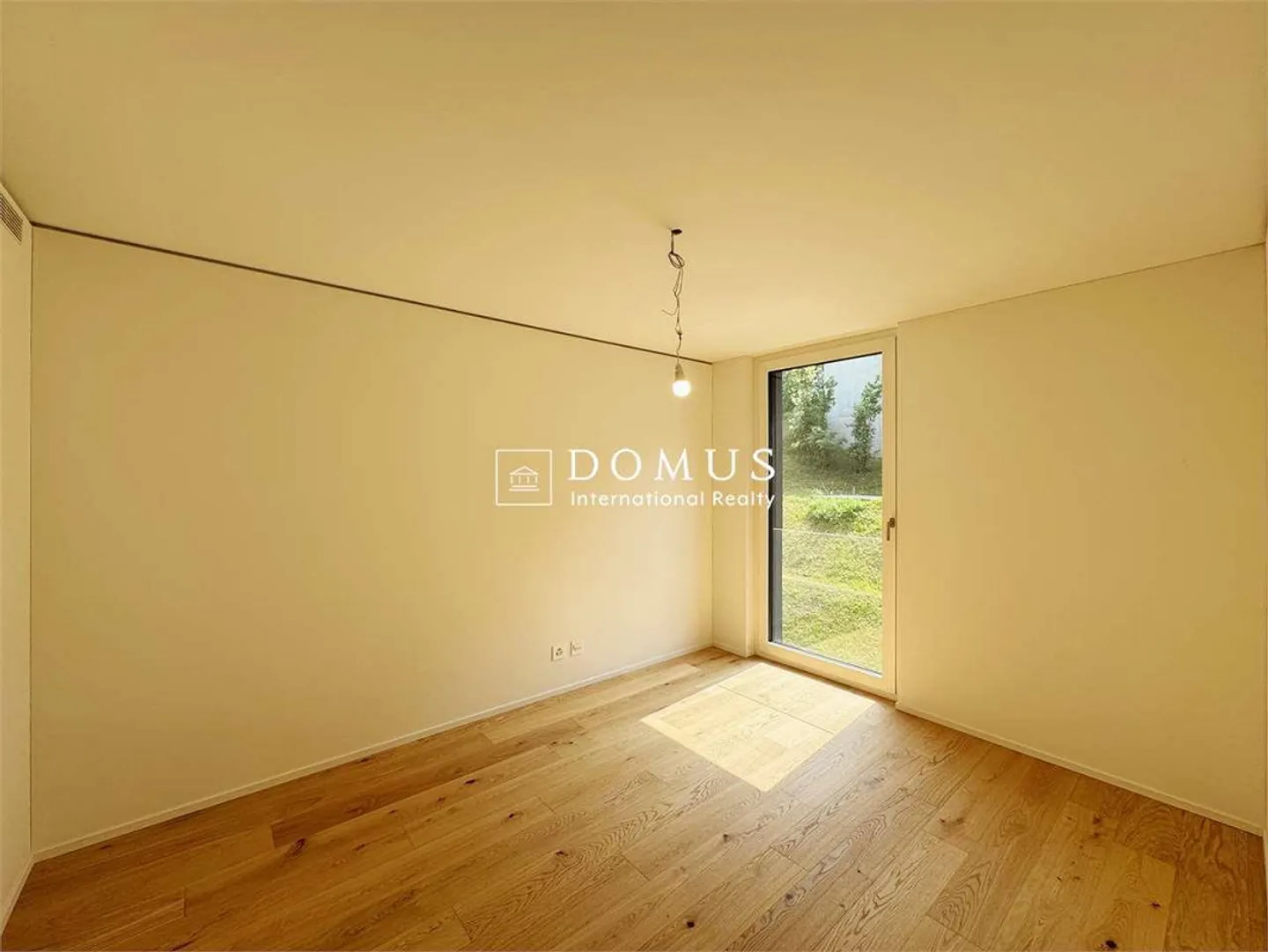 Last 5.5 rooms by the lake - Photo 6 of 13
