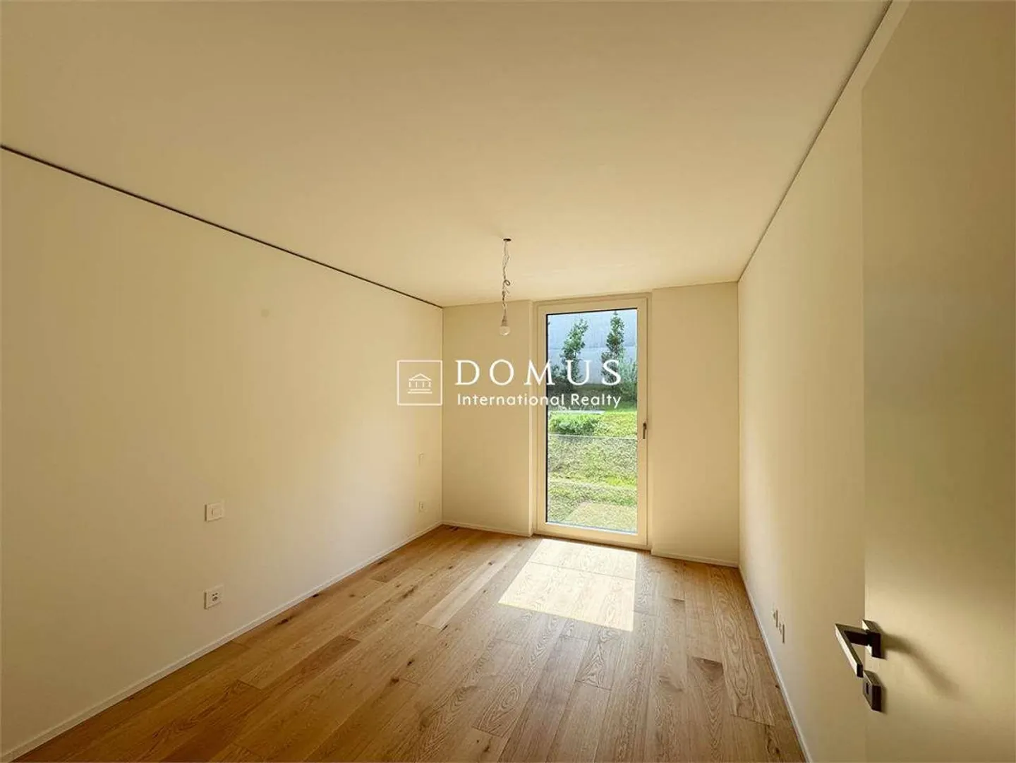 Last 5.5 rooms by the lake - Photo 10 of 13