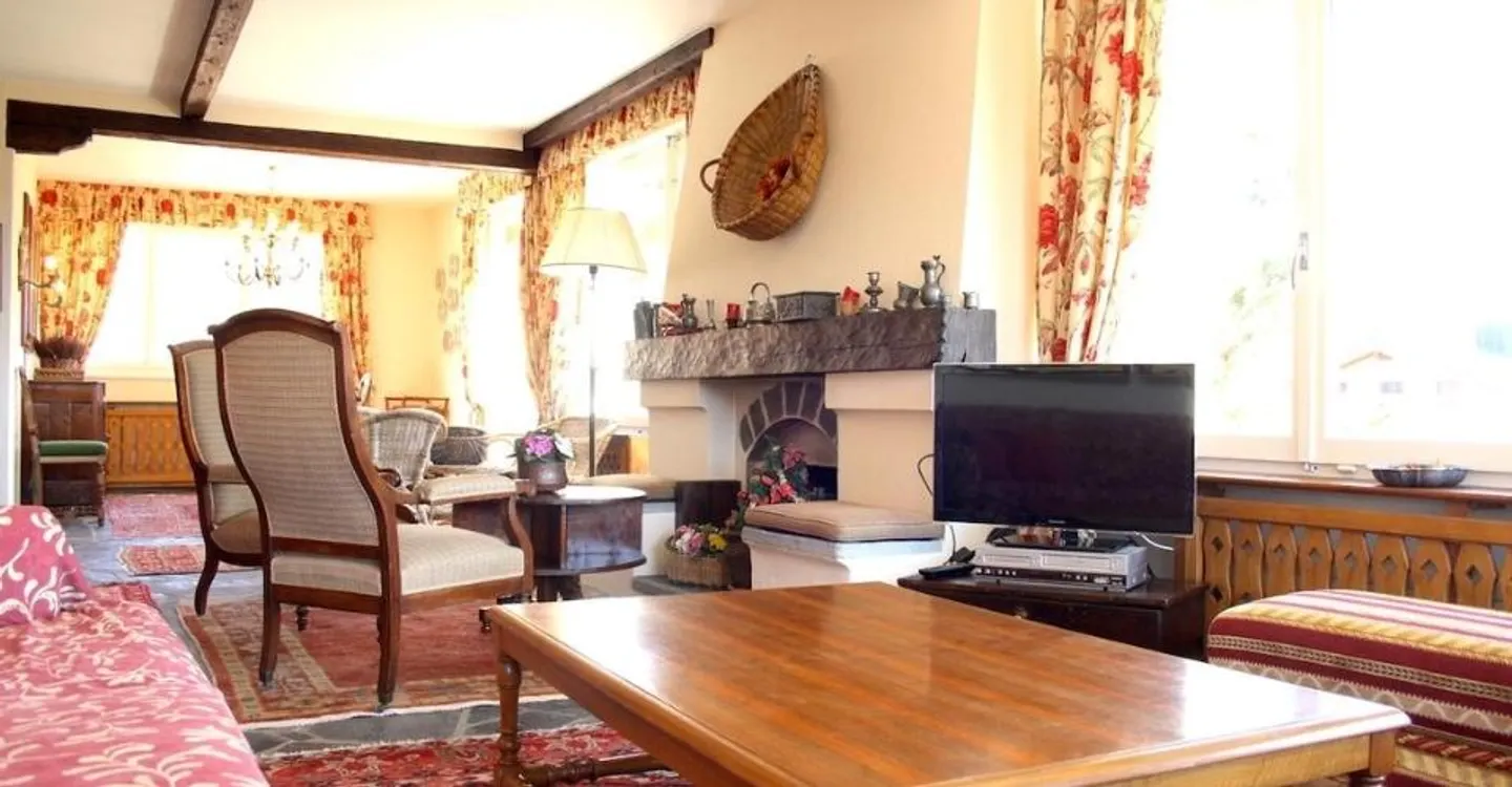 Spacious Apartment in Crans - Photo 3 of 12