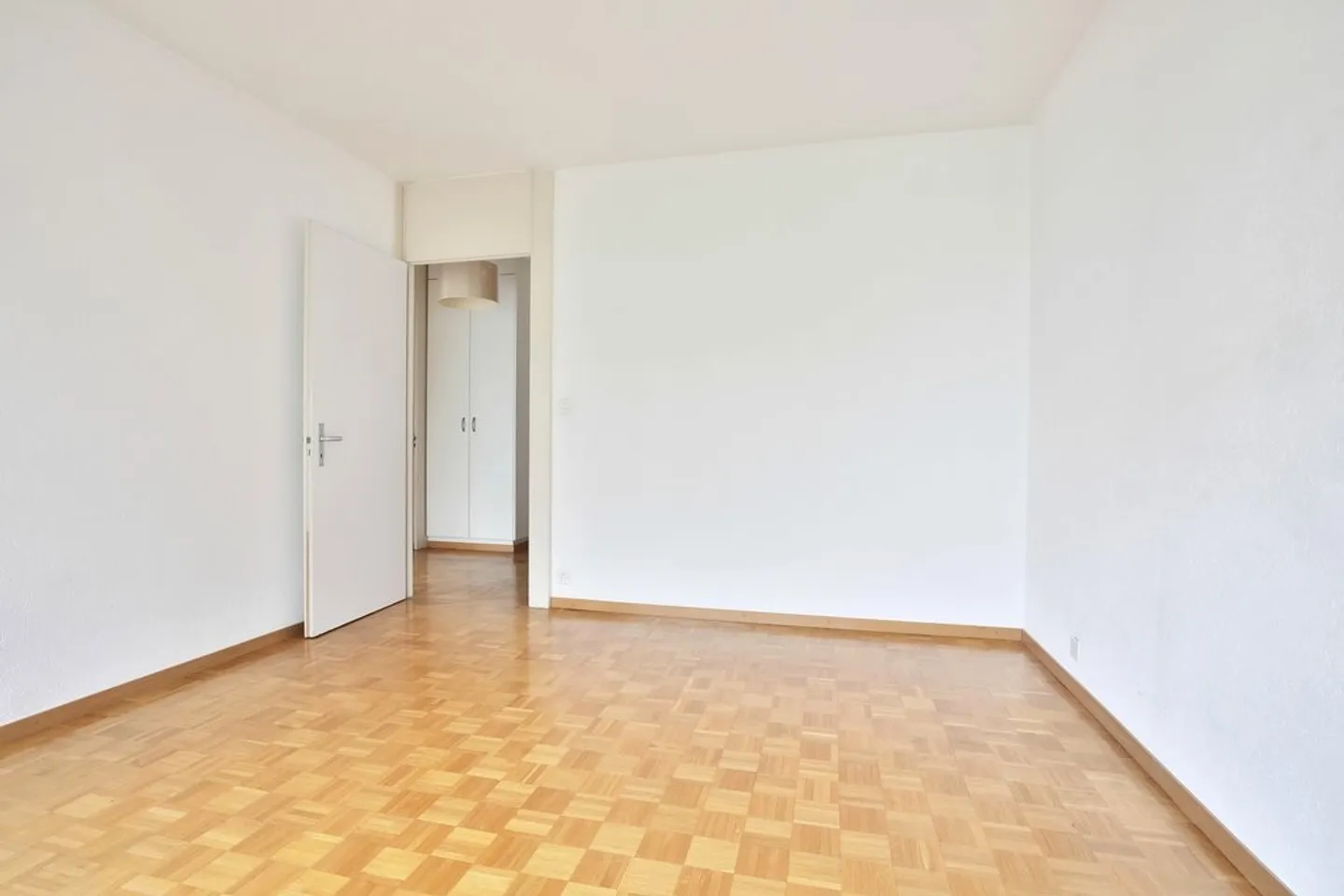 5-room apartment - Photo 5 of 8