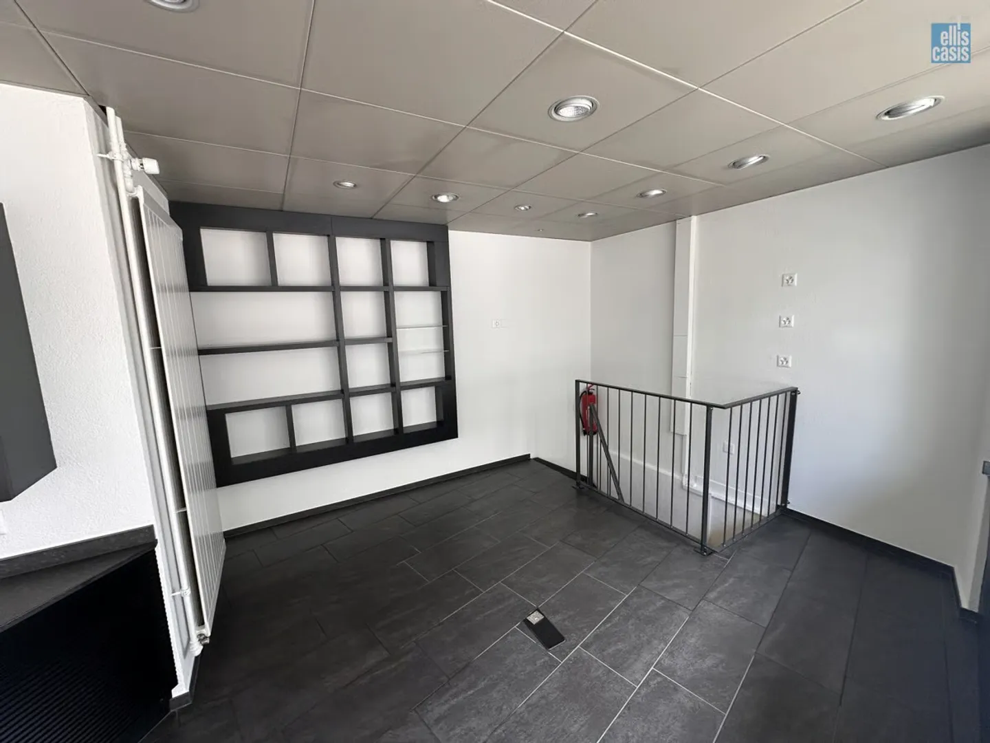 Attraktive Gewerbefläche für Büro, Praxis oder Dienstleistung - Foto 4 von 11
