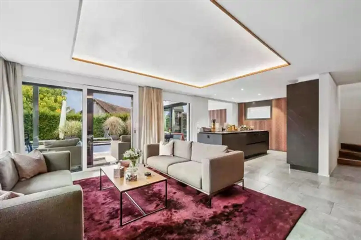 Casa unifamiliare moderna di 5,5 locali con piscina a Jonen in vendita - Foto 2 di 13