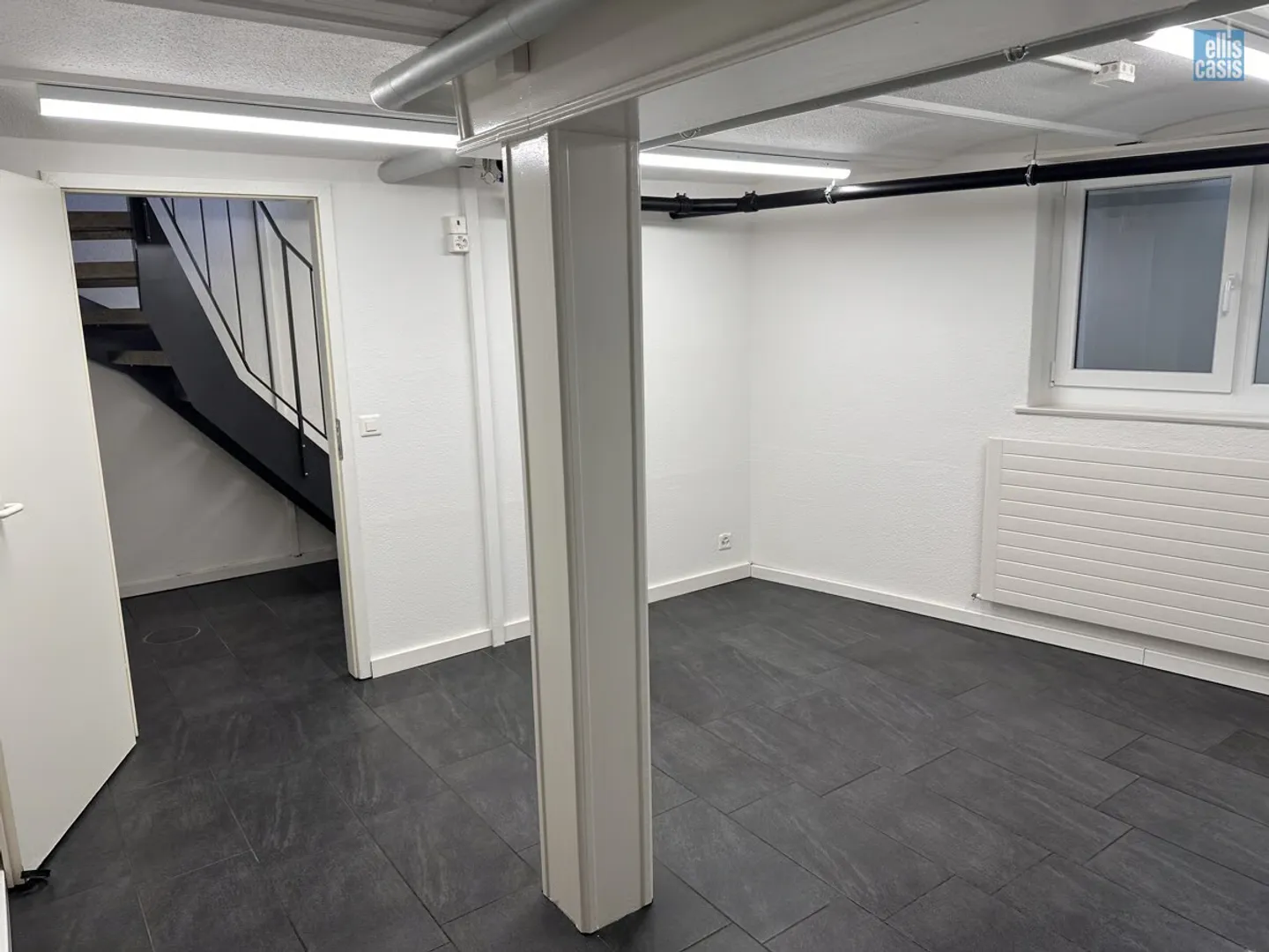 Attraktive Gewerbefläche für Büro, Praxis oder Dienstleistung - Foto 9 von 11