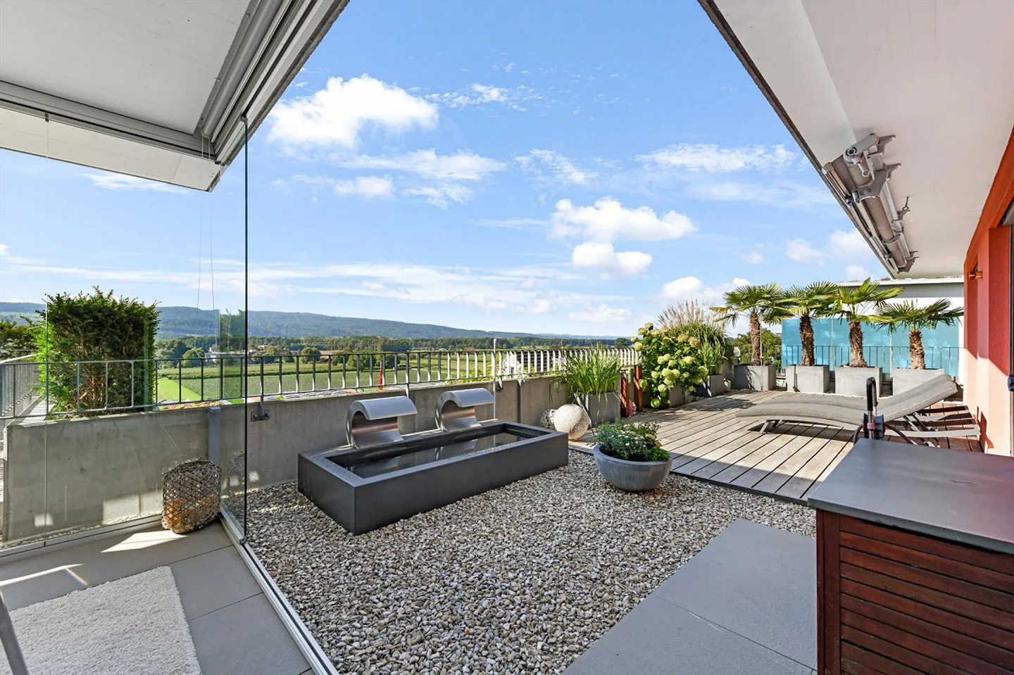 Esclusivo appartamento con terrazza di 5,5 stanze con giardino d'inverno e panorama alpino - Foto 2 di 11