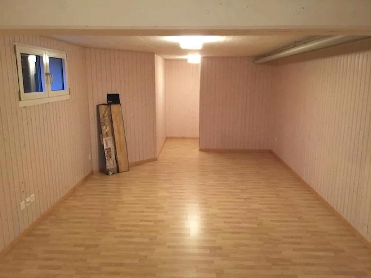 Ufficio con bagno privato - Foto 2 di 4