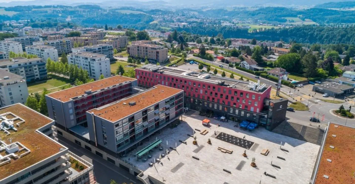Cormanon Zentrum, Helle Fläche von 58 m2 im Erdgeschoss - Foto 2 von 4