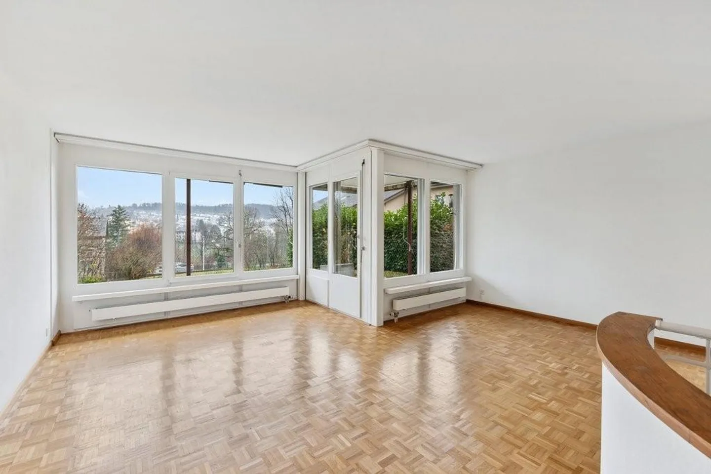 Appartamento duplex di 4,5 stanze con bel giardino - Foto 2 di 11